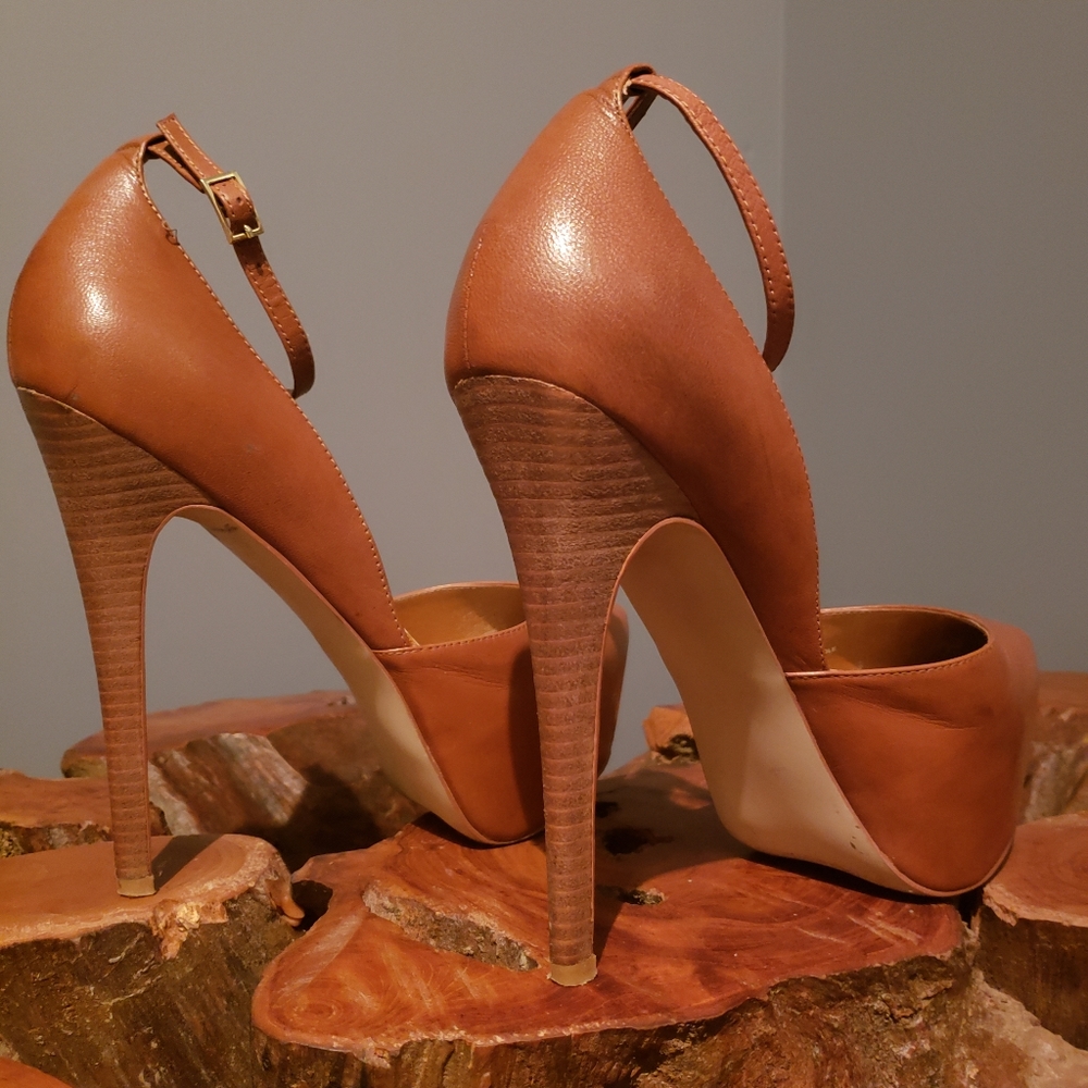 Steve Madden Cognac Leather Deeny Platform